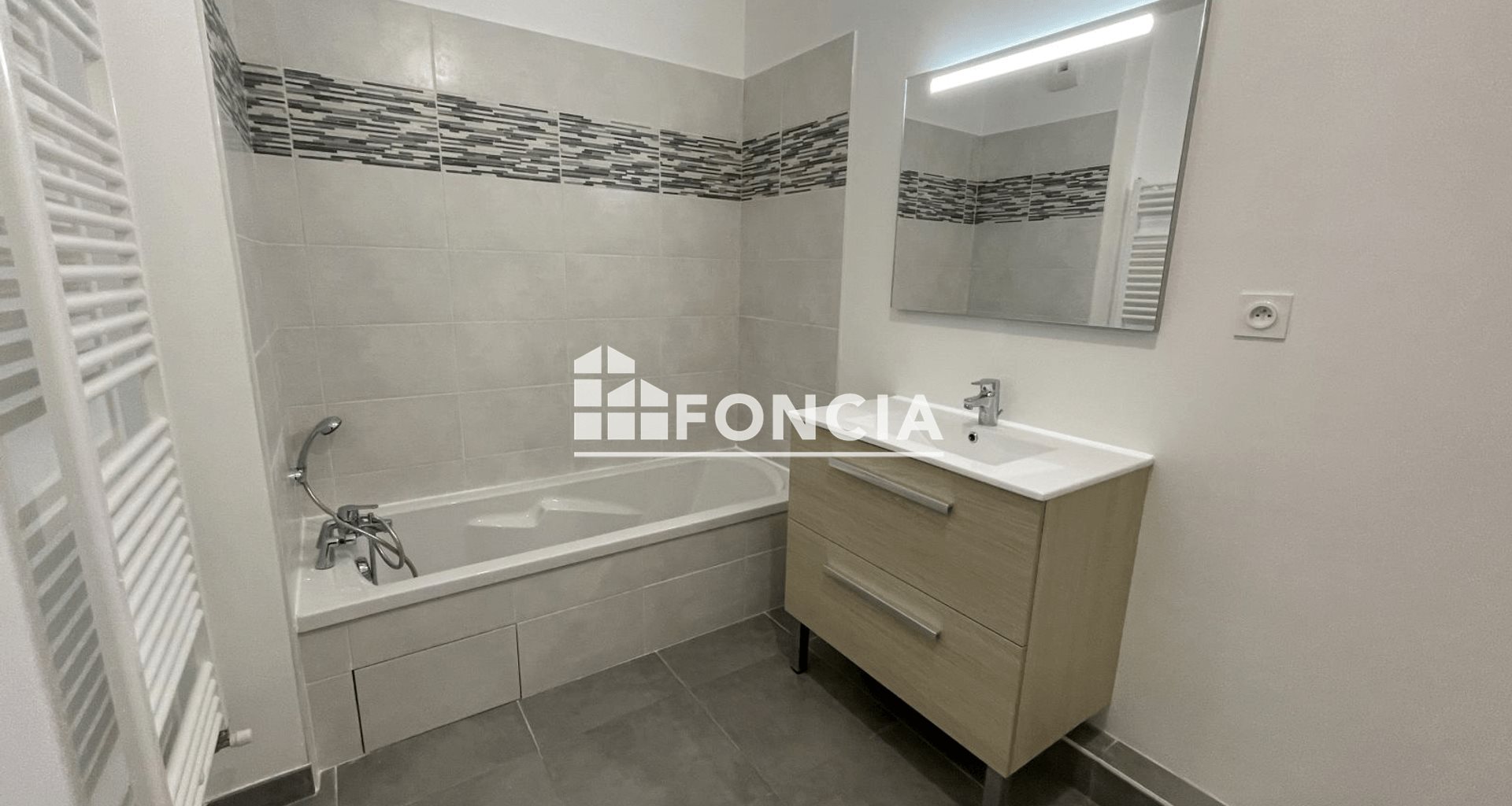 Appartement à vendre, 64m², Serpaize