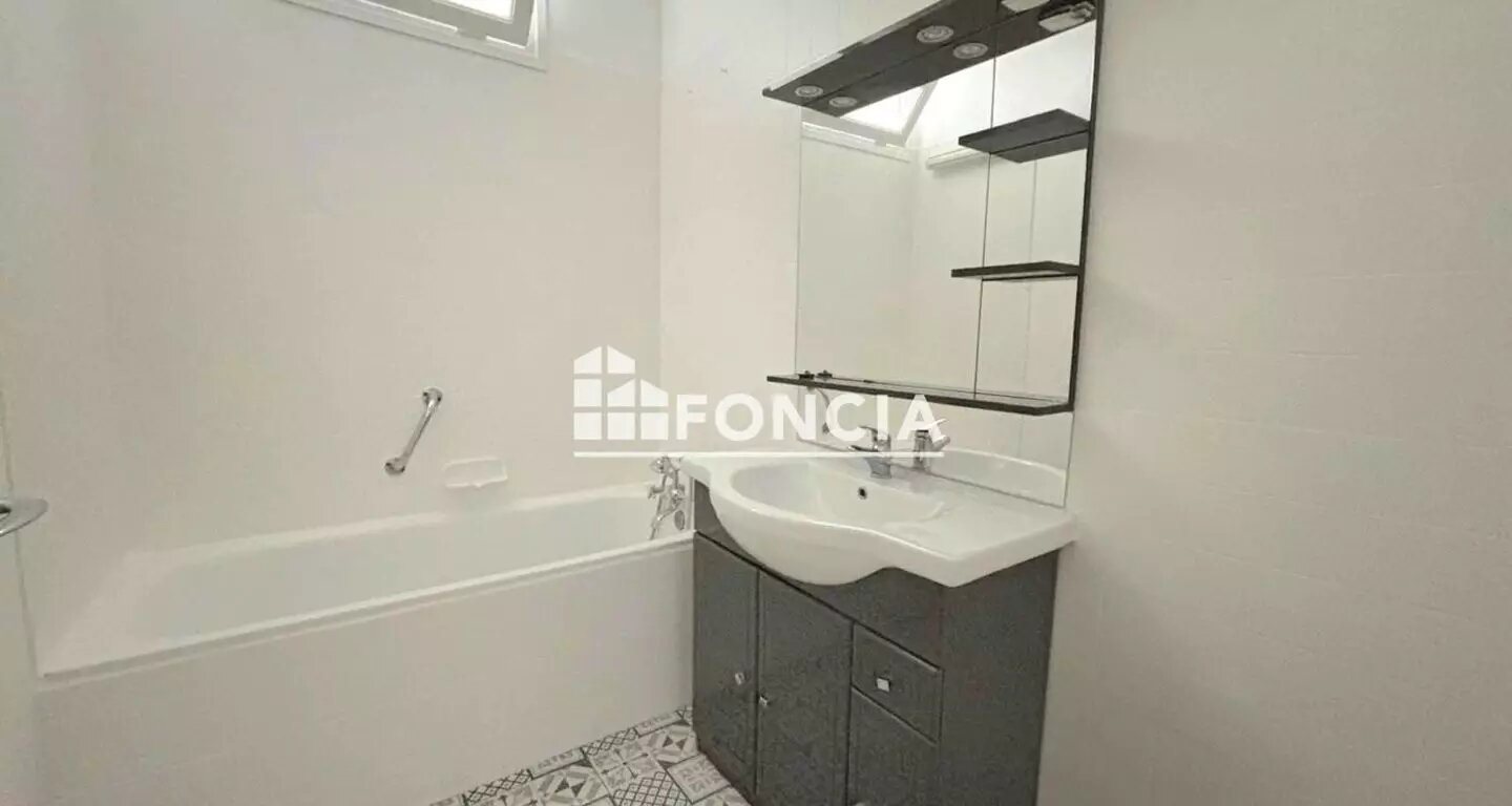 Appartement à vendre, 65m², Pau