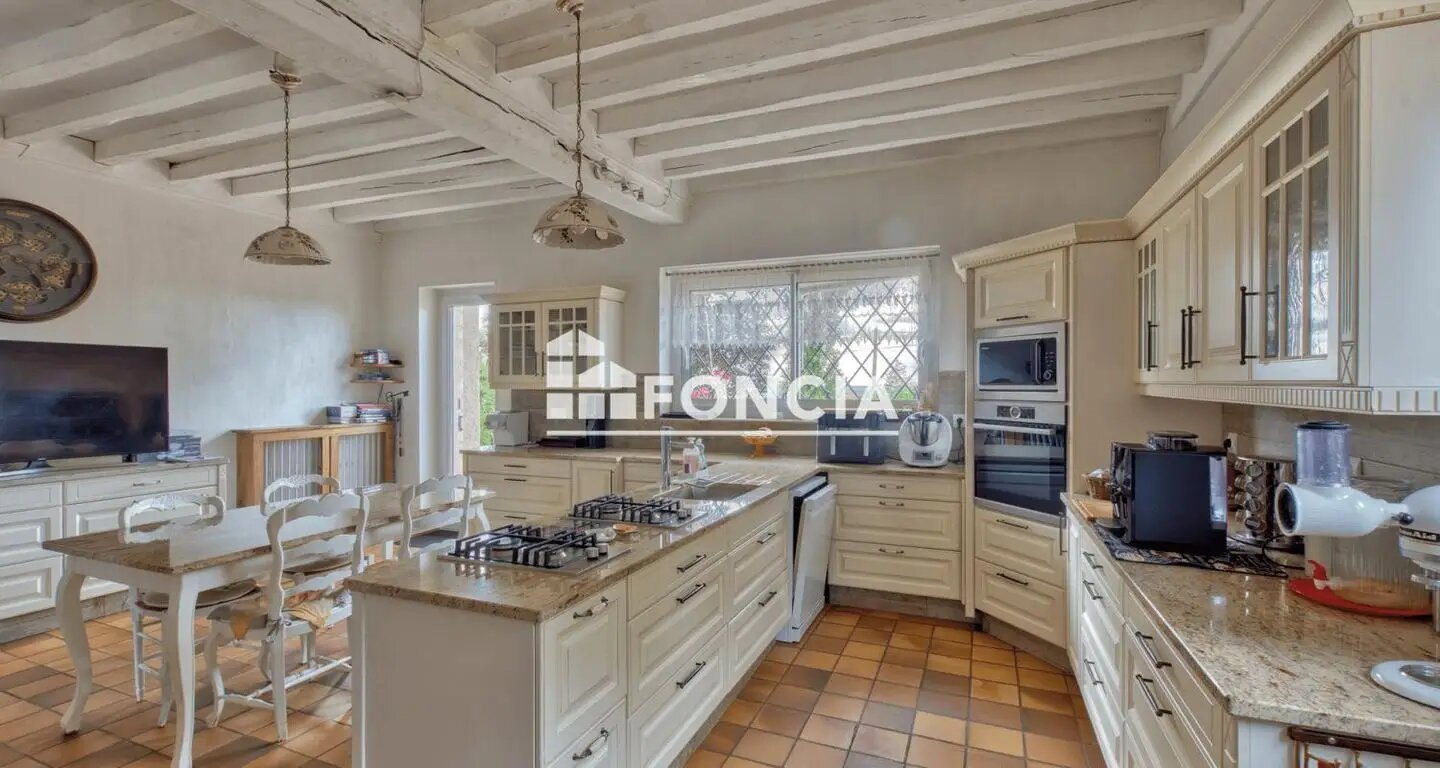 Maison à vendre, 257m², Yvrac-et-Malleyrand