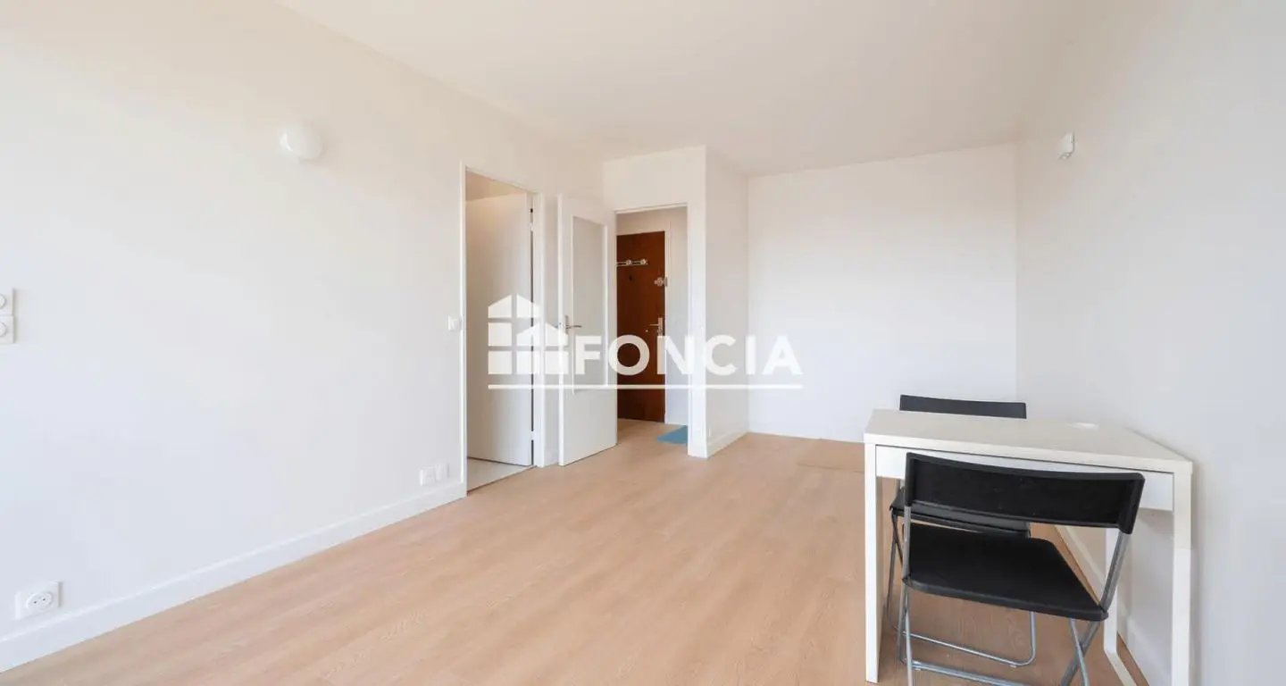 Appartement à vendre, 27m², Courbevoie