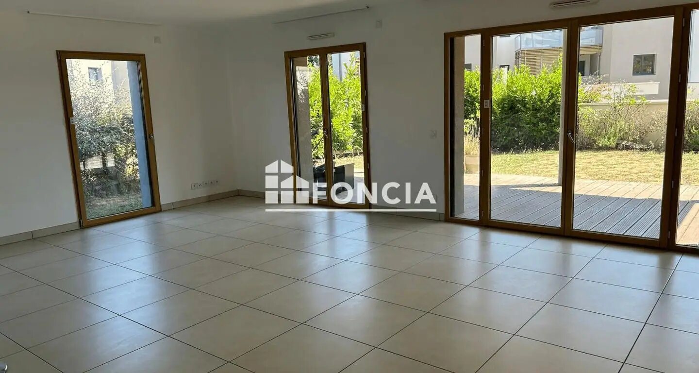 Appartement à vendre, 125m², Prévessin-Moëns