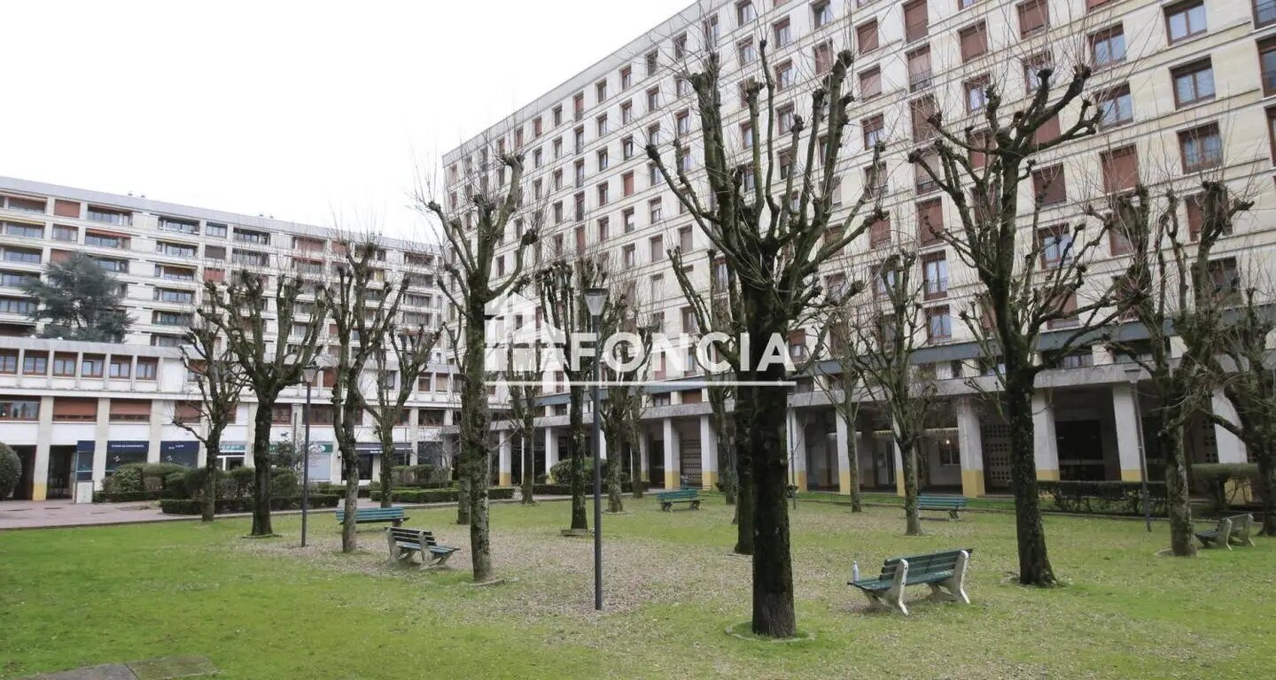 Appartement à vendre, 84m², Meudon-la-Forêt
