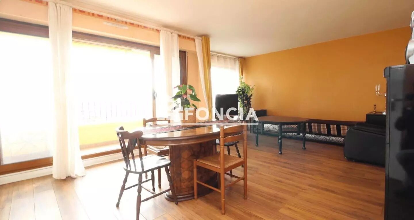 Appartement à vendre, 84m², Meudon-la-Forêt