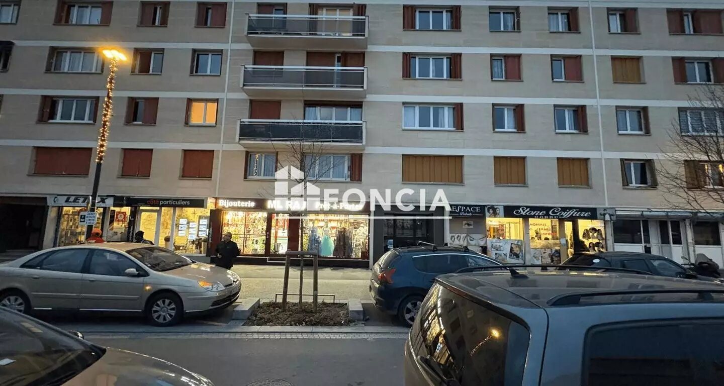 Appartement à vendre, 57m², Villeneuve-Saint-Georges