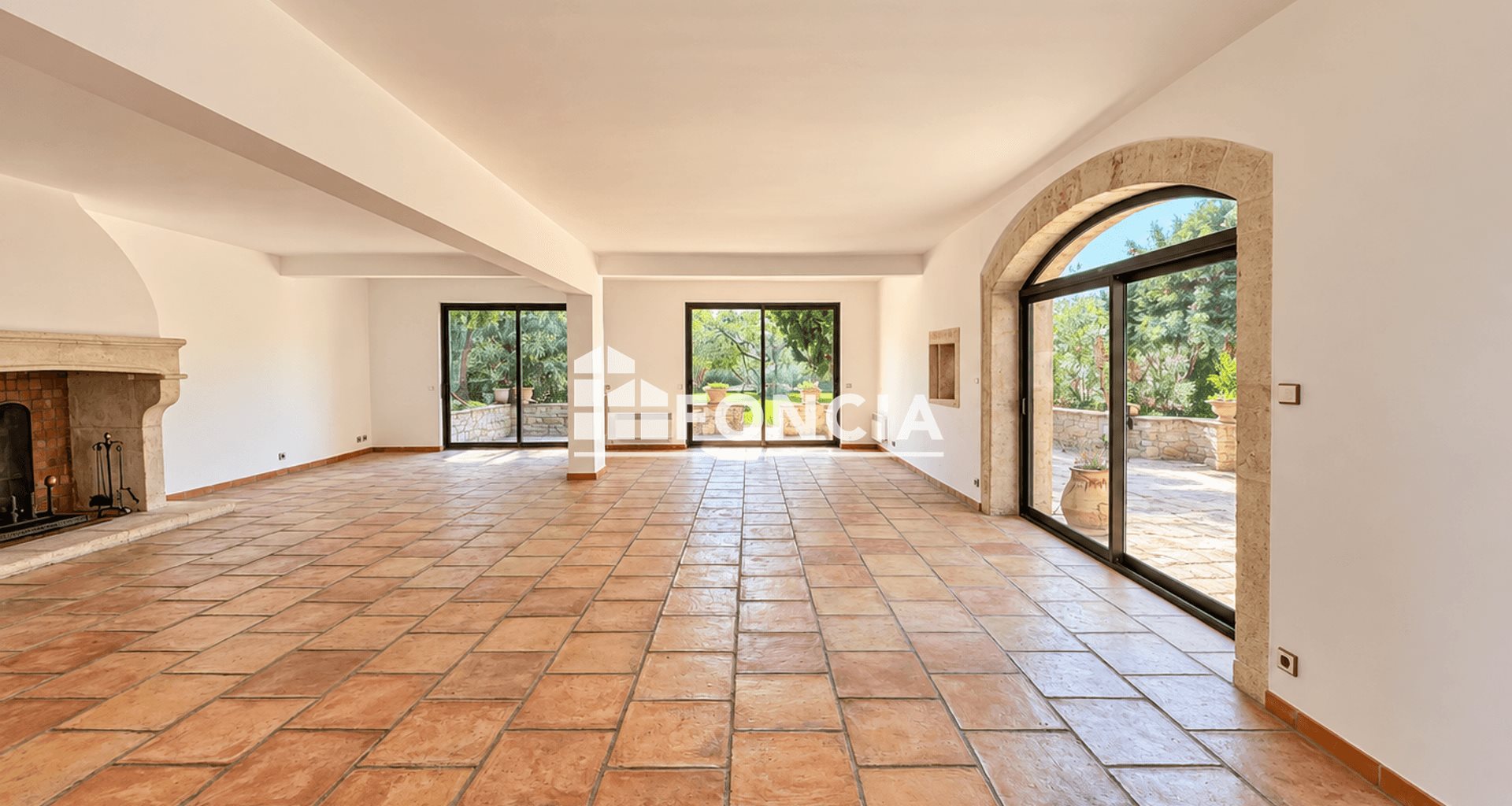 Maison à vendre, 320m², Clarensac
