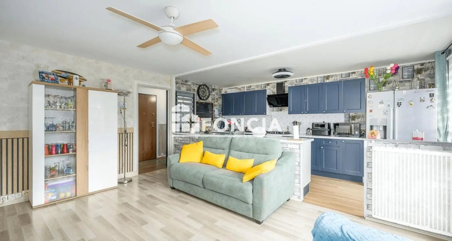 Appartement à vendre, 71m², Combs-la-Ville