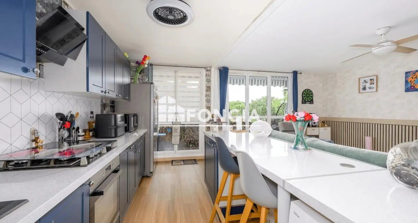 Appartement à vendre, 71m², Combs-la-Ville
