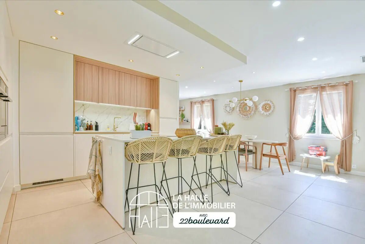 Maison à vendre, 128m², Saint-Gence