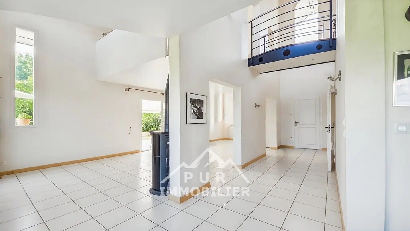 Maison à vendre, 206m², Pers-Jussy