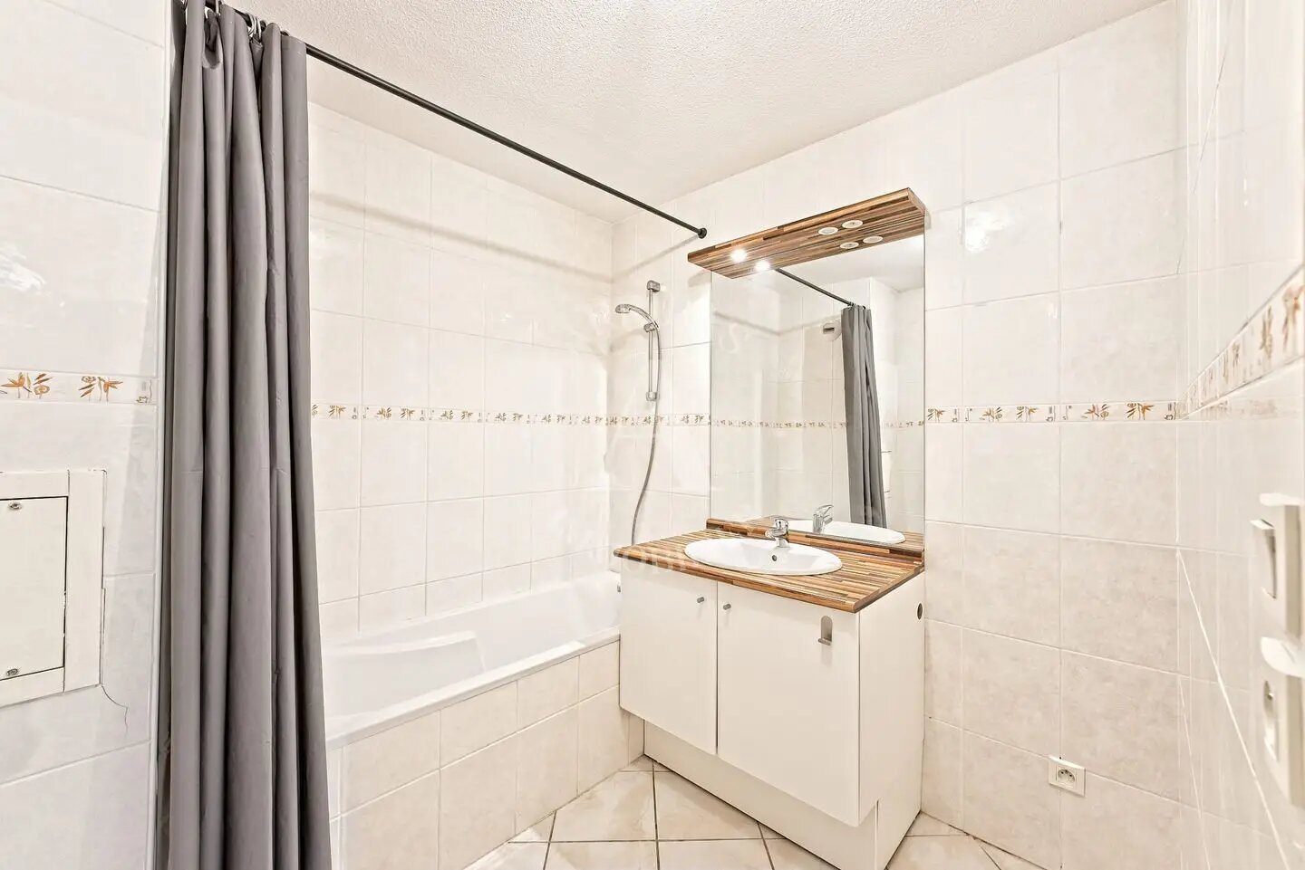 Appartement à vendre, 45m², Prévessin-Moëns