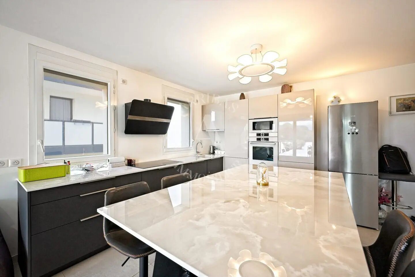 Appartement à vendre, 84m², Ferney-Voltaire