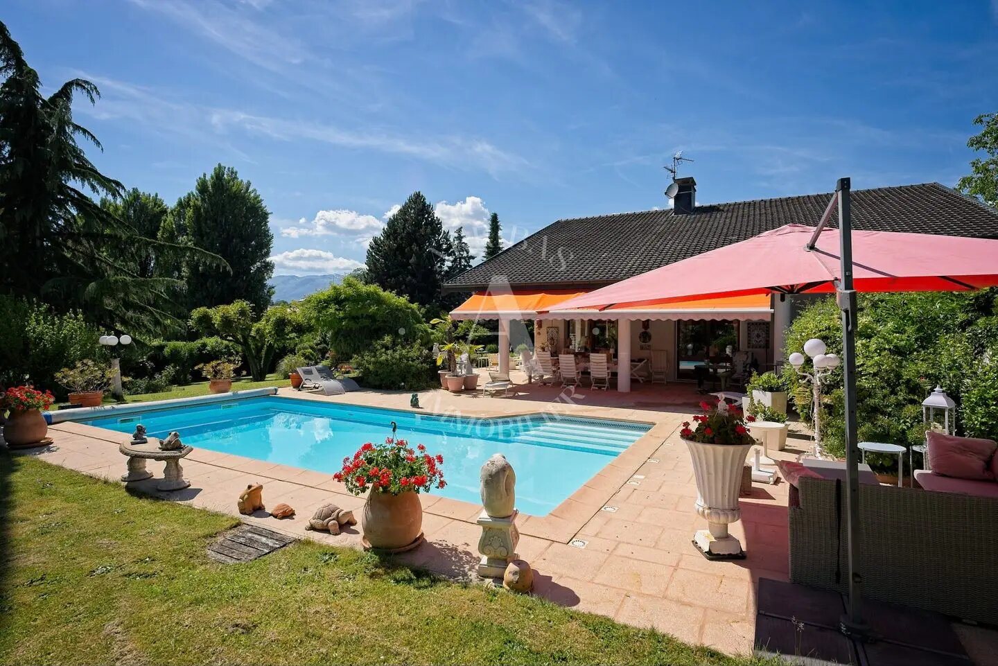 Maison à vendre, 272m², Prévessin-Moëns