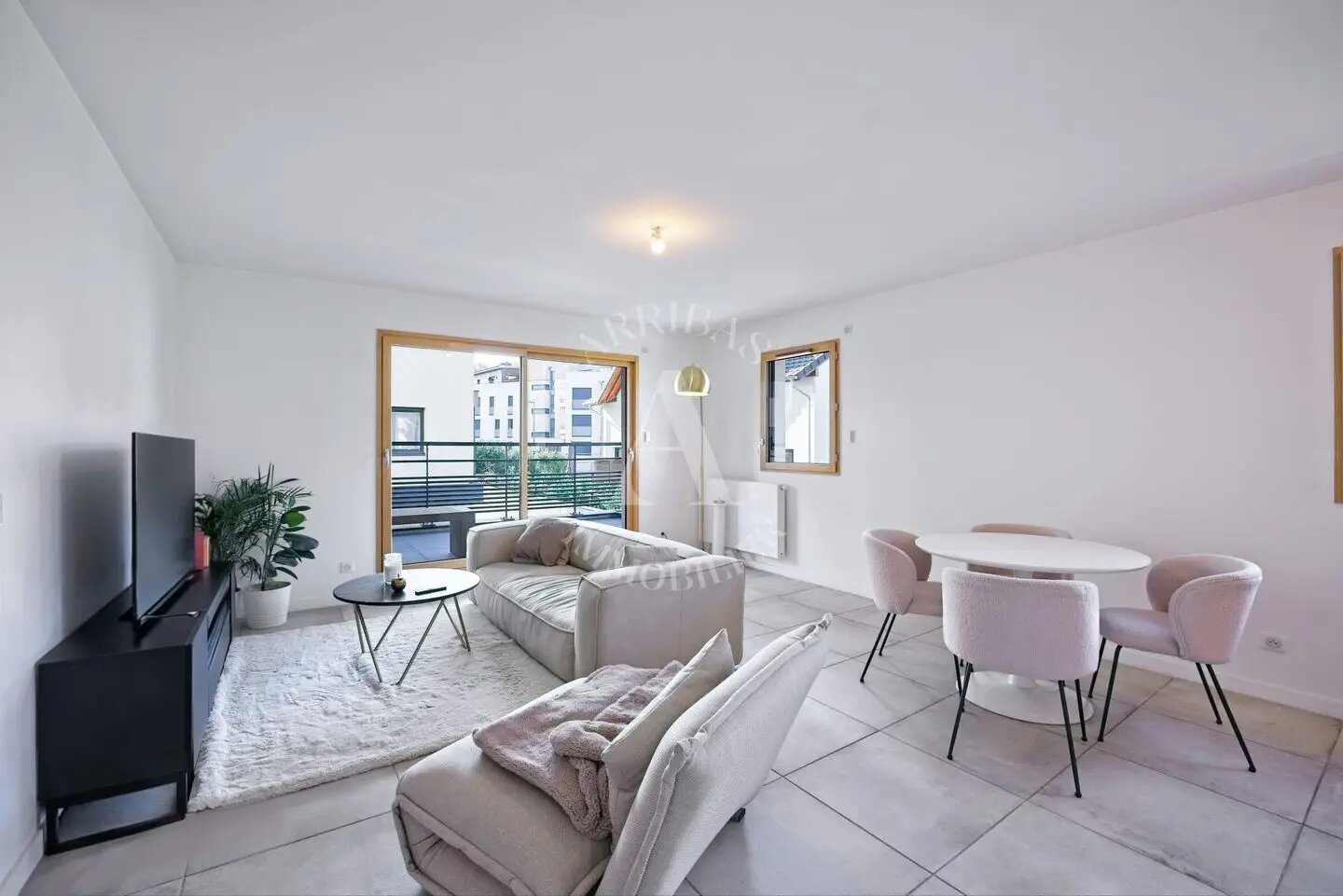 Appartement à vendre, 72m², Prévessin-Moëns