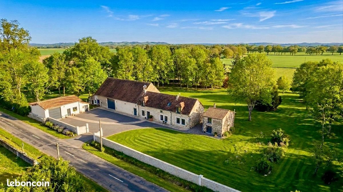 Maison à vendre, 193m², La Puye
