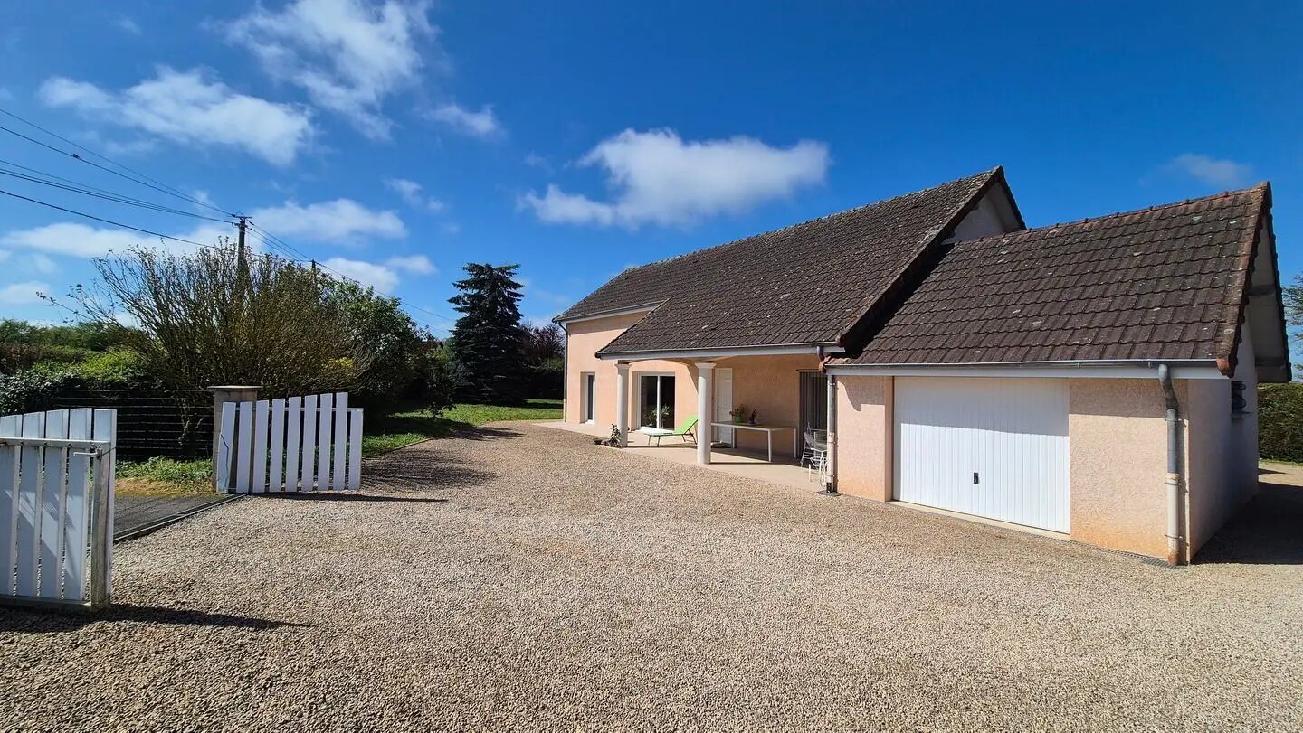 Maison à vendre, 115m², Vitry-en-Charollais