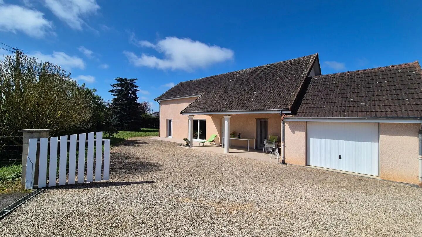 Maison à vendre, 115m², Vitry-en-Charollais