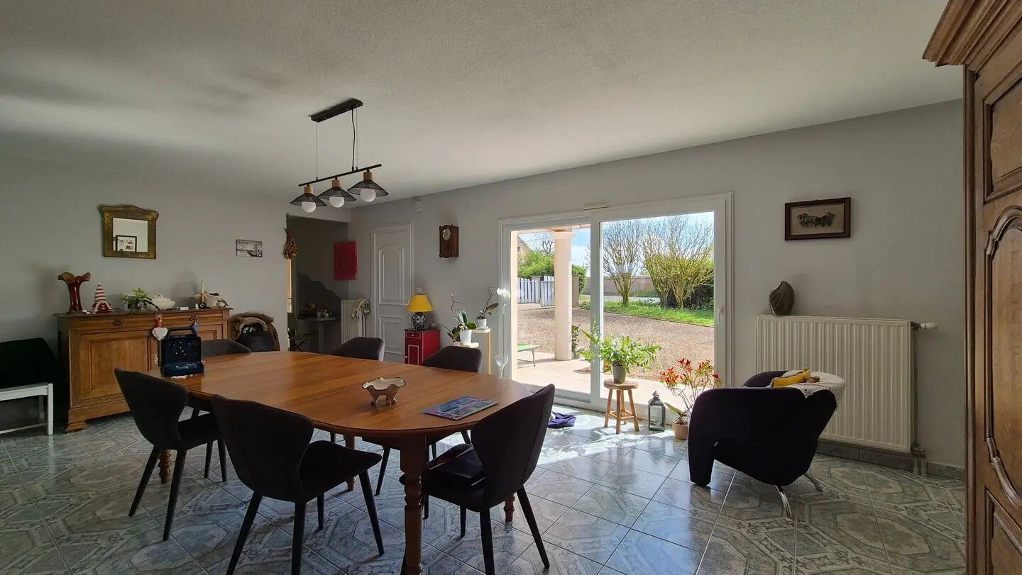 Maison à vendre, 115m², Vitry-en-Charollais