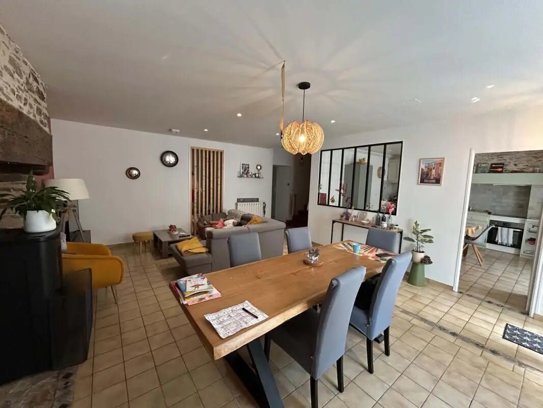 Maison à vendre, 175m², Saint-Yrieix-la-Perche