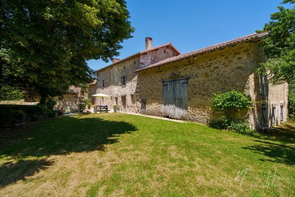 Maison à vendre, 208m², Saint-Laurent-sur-Gorre