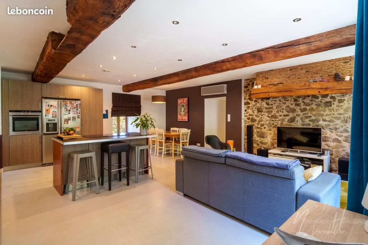Maison à vendre, 208m², Saint-Laurent-sur-Gorre