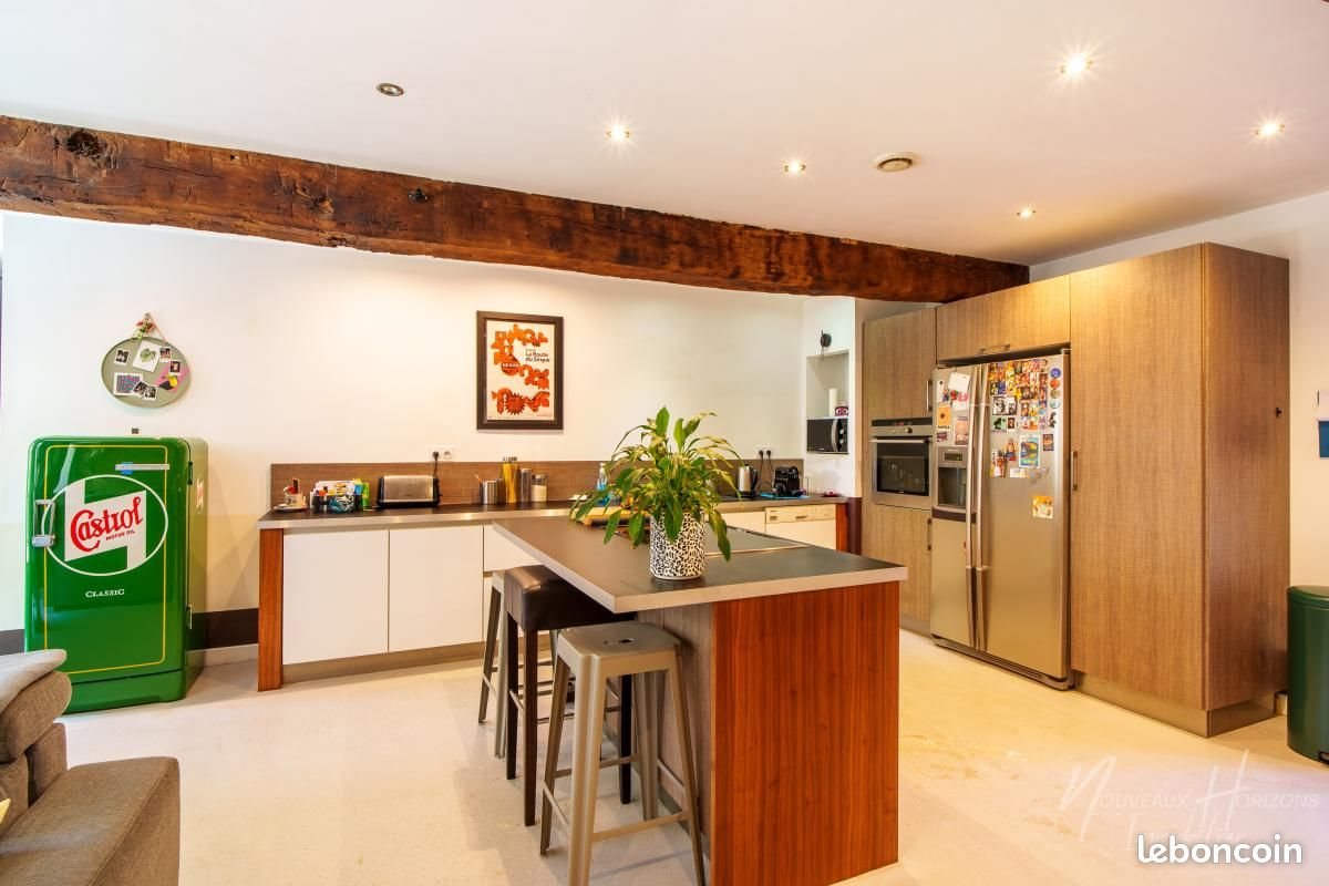 Maison à vendre, 208m², Saint-Laurent-sur-Gorre