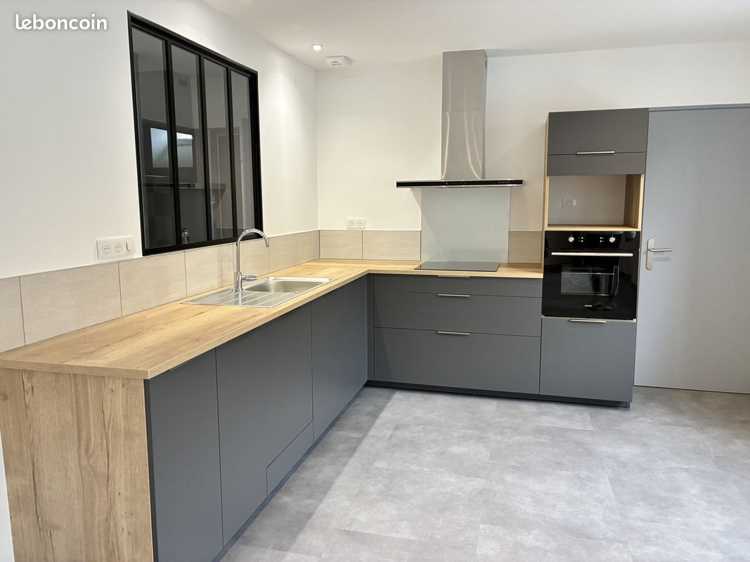Appartement à louer, 85m², Langogne