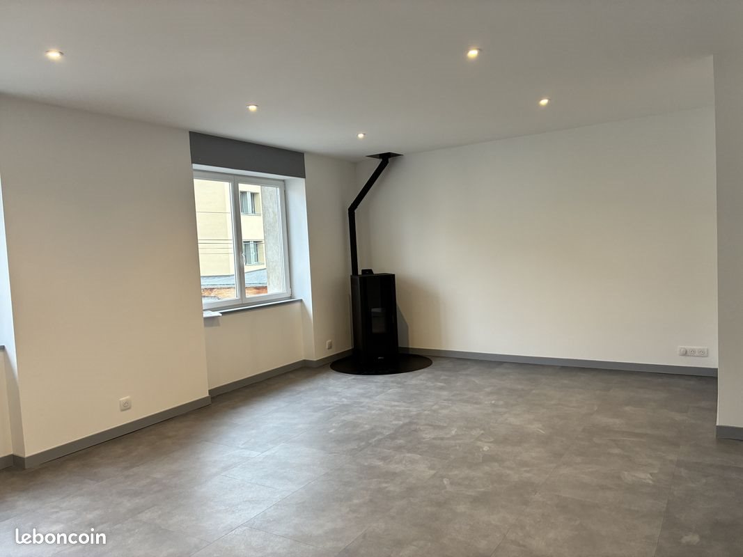 Appartement à louer, 85m², Langogne