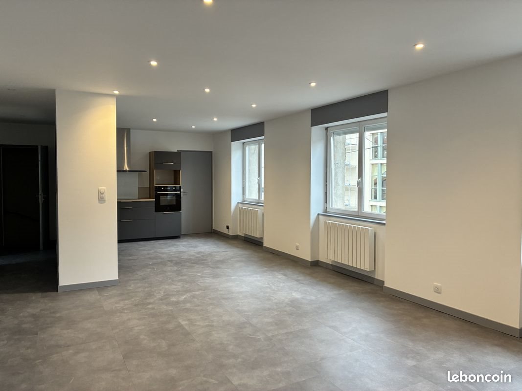 Appartement à louer, 85m², Langogne