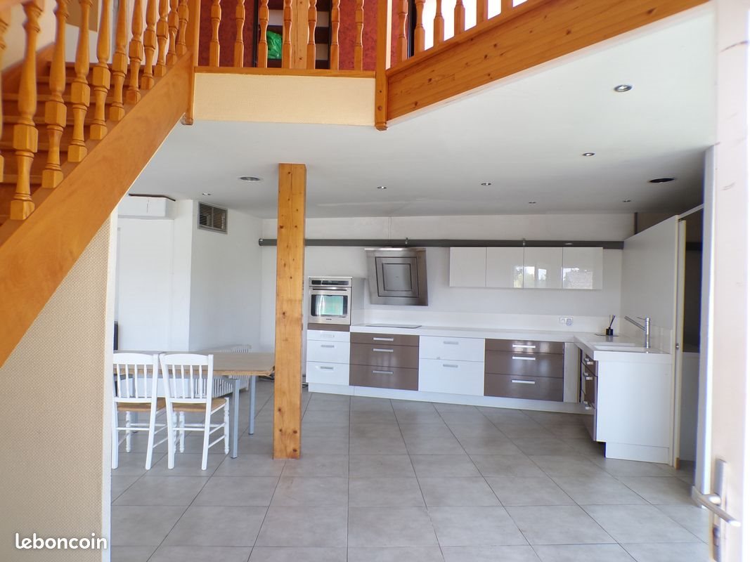 Maison à vendre, 219m², Saint-Agrève