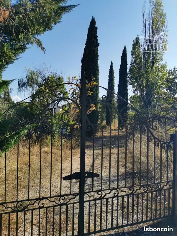 Maison à vendre, 696m², Lablachère