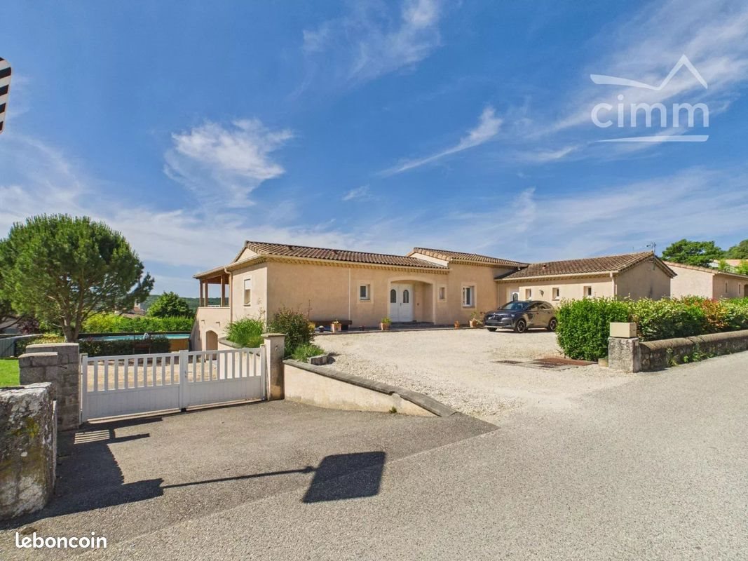 Maison à vendre, 318m², Chauzon