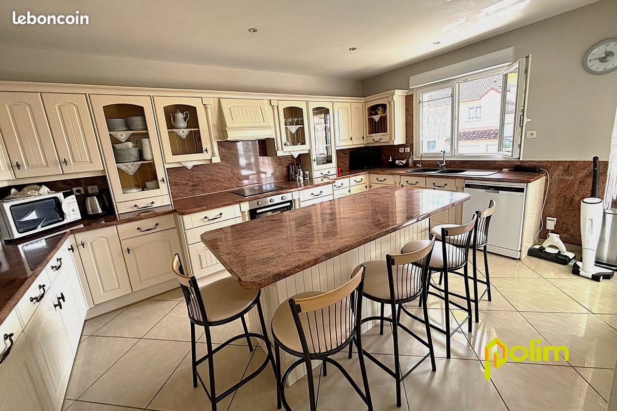 Appartement à vendre, 156m², Pont-à-Mousson