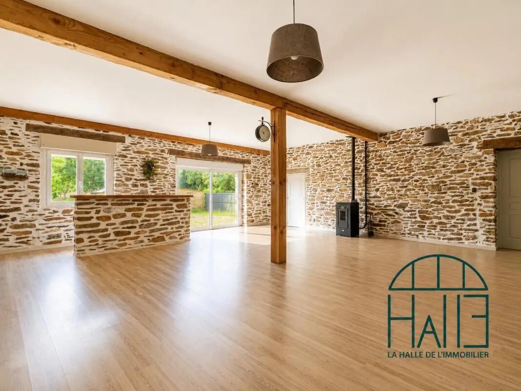 Maison à vendre, 220m², Châlus