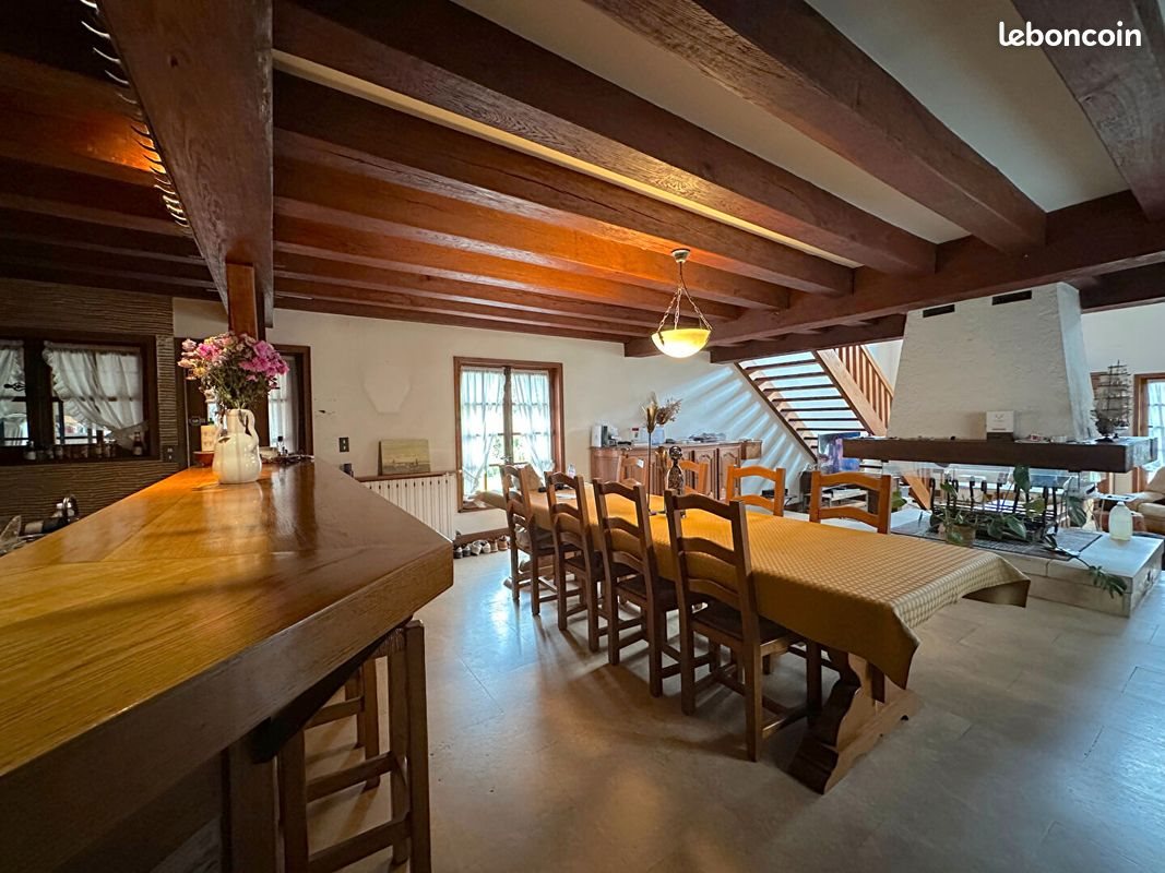 Maison à vendre, 270m², Thiers-sur-Thève