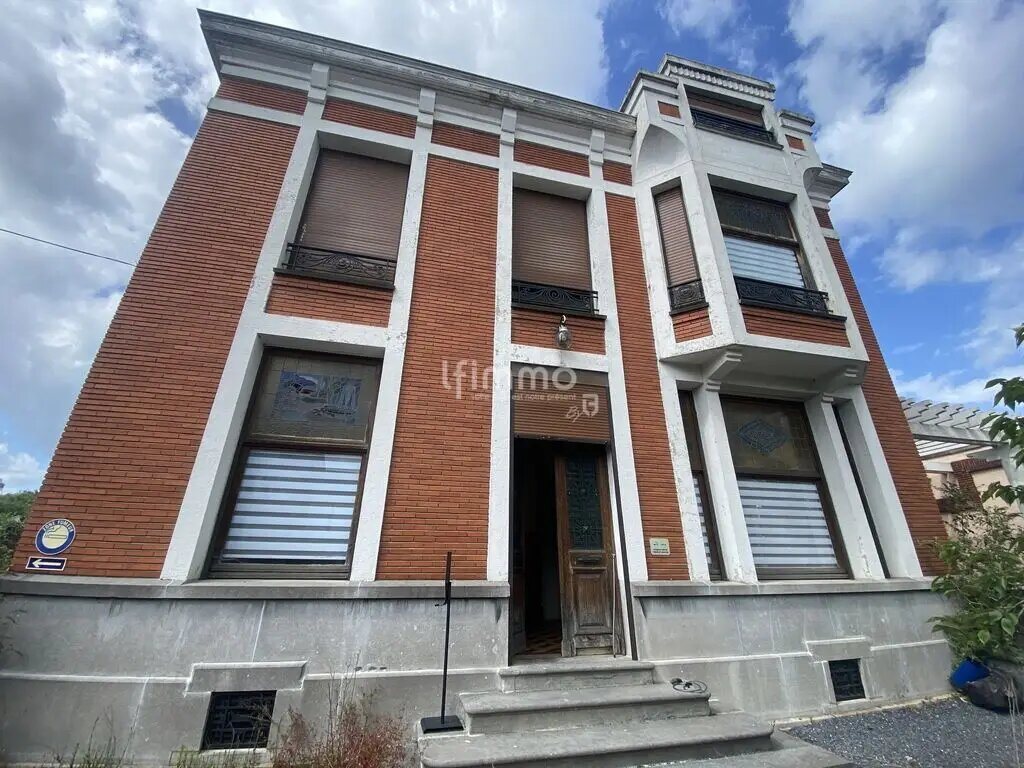 Maison à vendre, 239m², Crespin