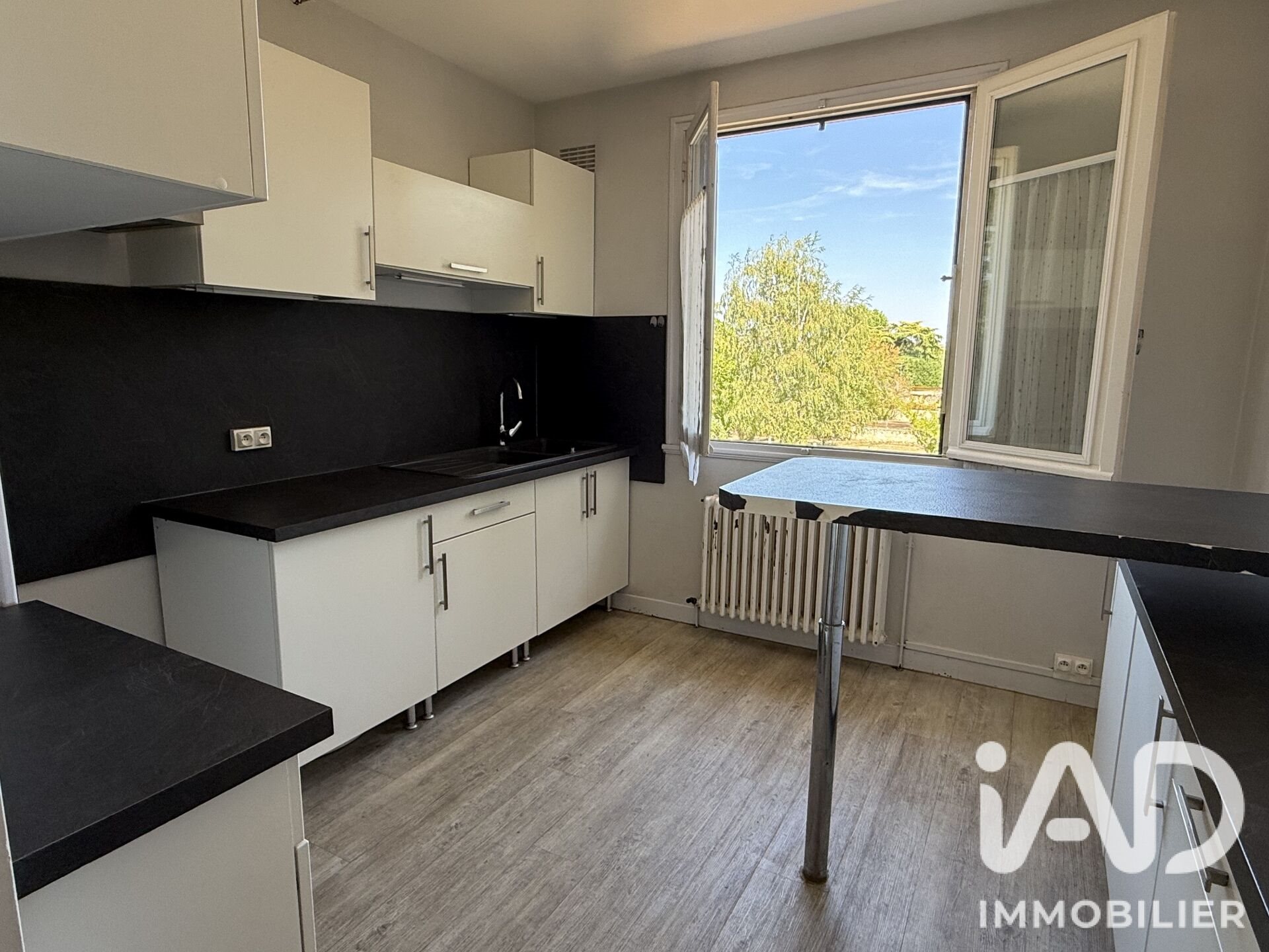 Maison à vendre, 95m², Saint-Amand-Montrond
