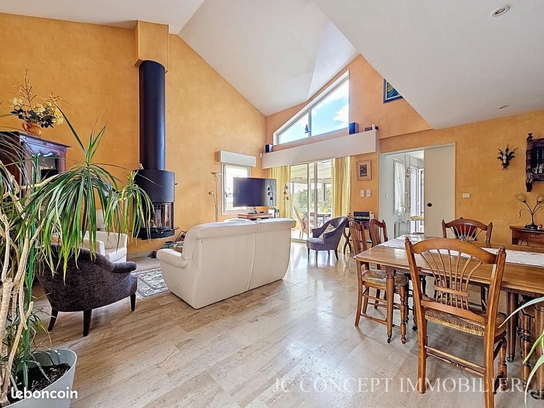 Maison à vendre, 165m², Charnay-lès-Mâcon