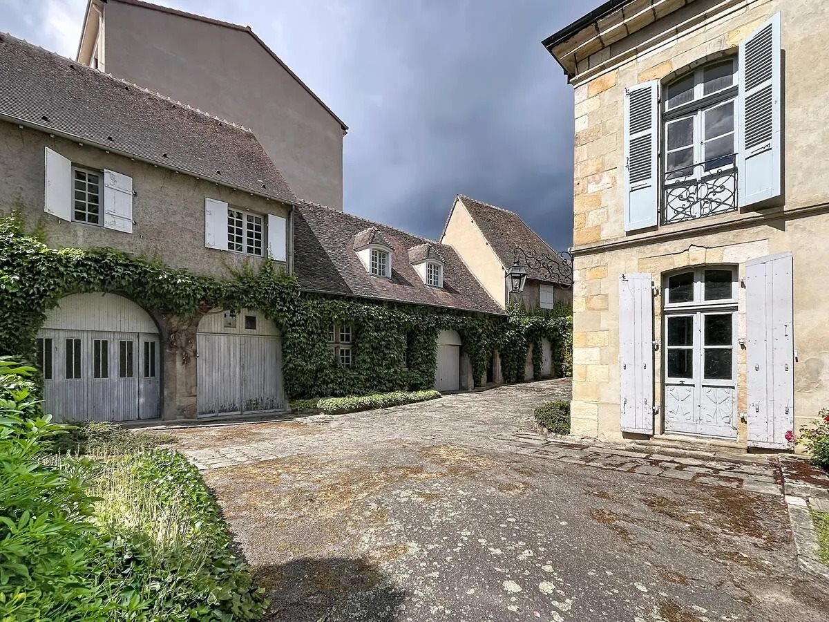 Maison à vendre, 378m², Montluçon