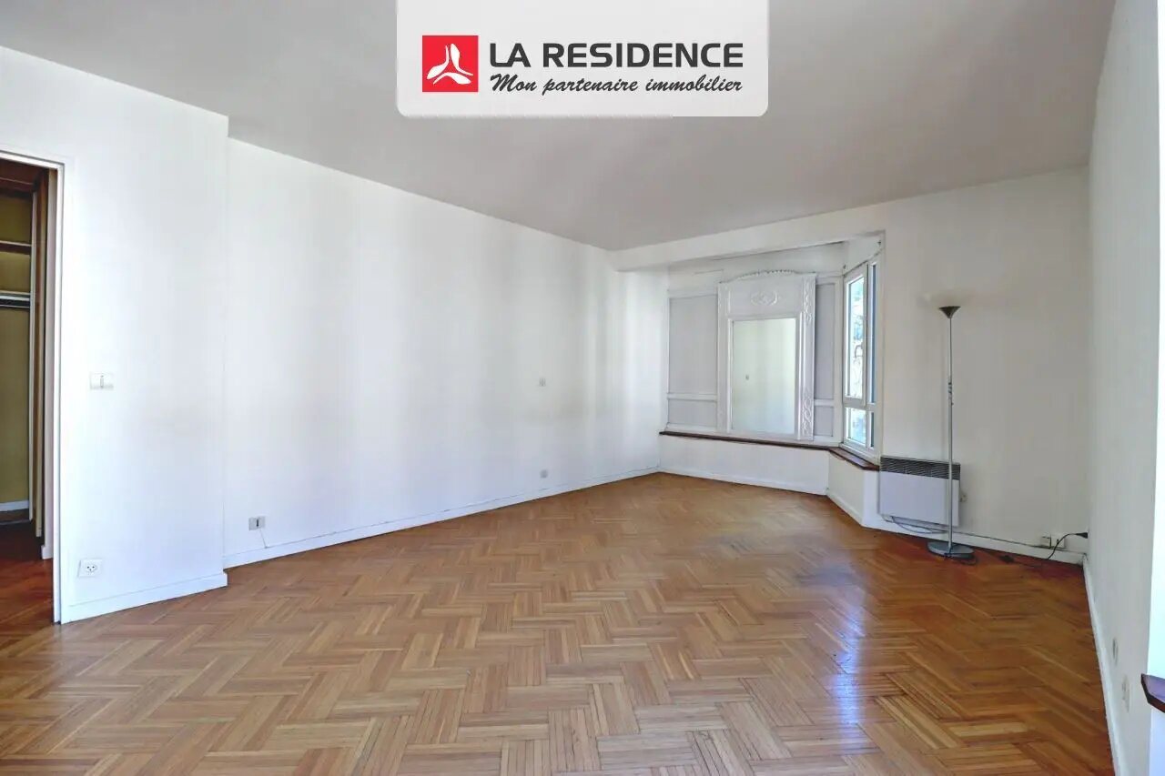 Appartement à louer, 79m², Clamart