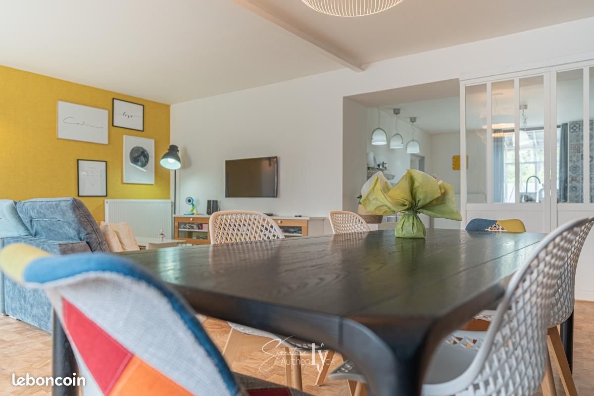 Maison à vendre, 289m², Saint-Gence
