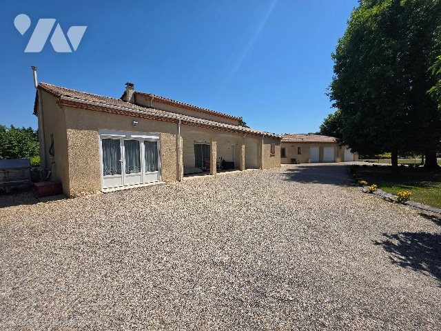Maison à vendre, 240m², Sainte-Livrade-sur-Lot