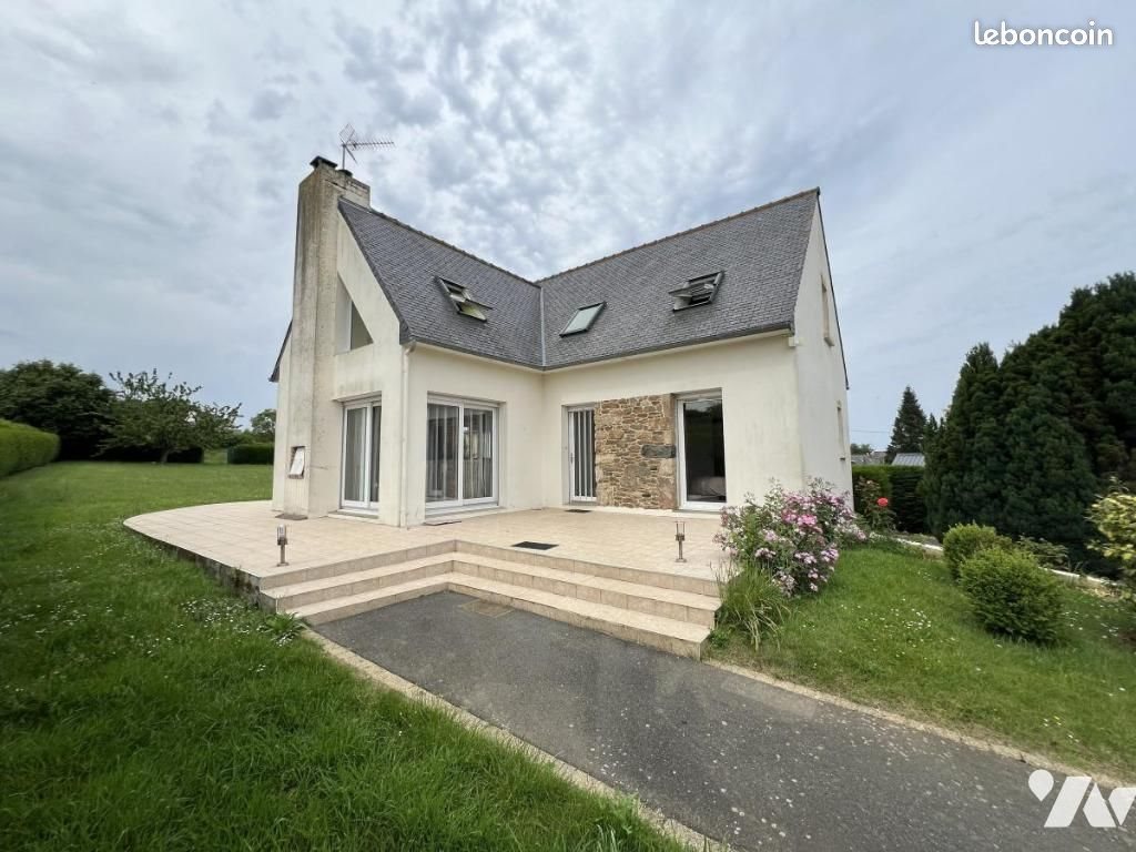 Maison à vendre, 136m², La Roche-Jaudy