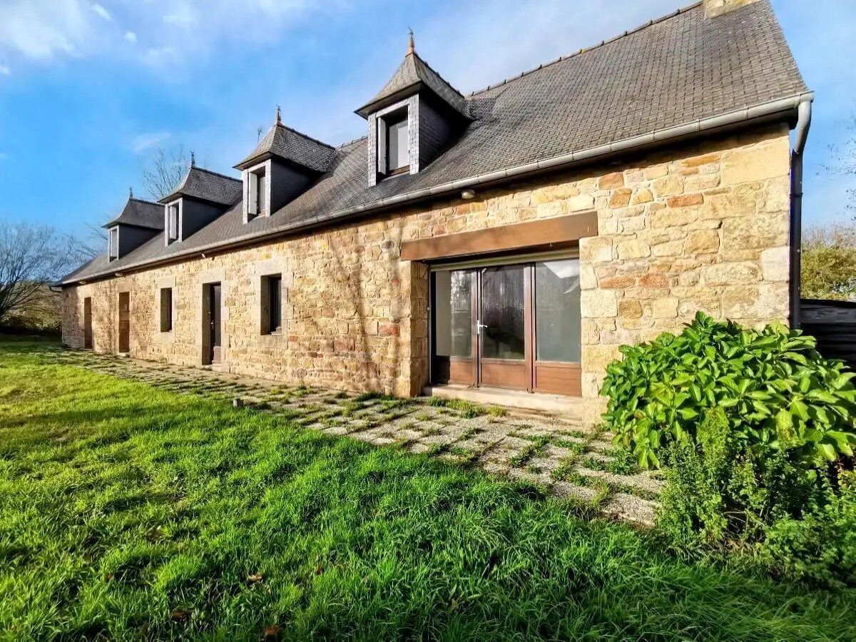 Maison à vendre, 157m², Bégard