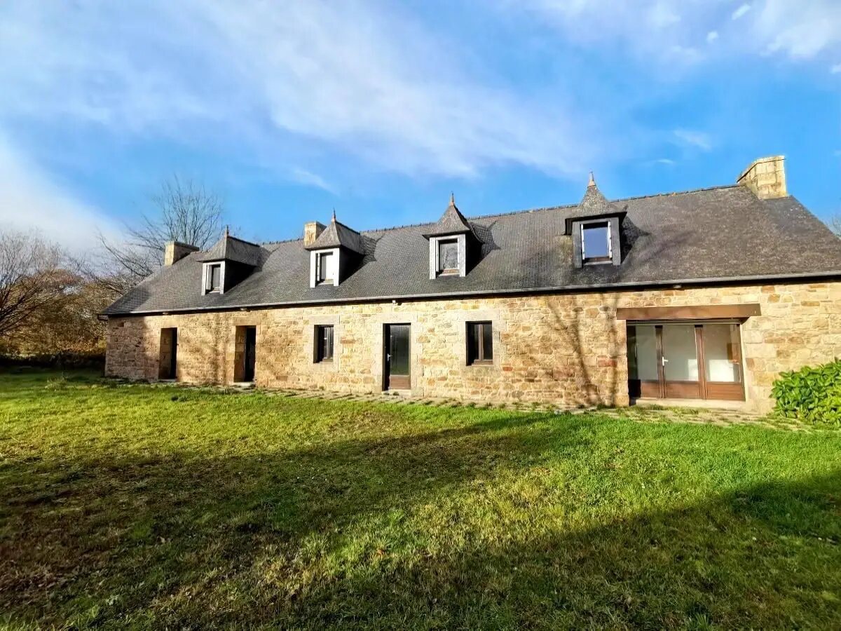 Maison à vendre, 157m², Bégard