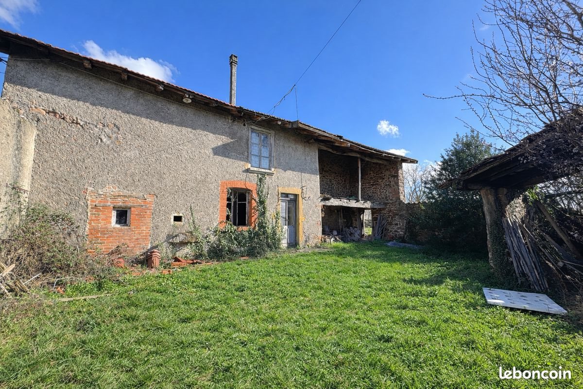 Maison à vendre, 150m², Saint-Victor-sur-Rhins