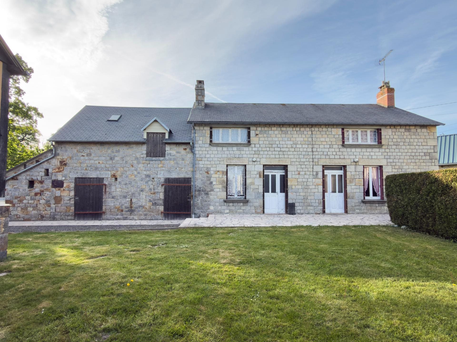 Maison à vendre, 78m², Saint-Georges-de-Rouelley