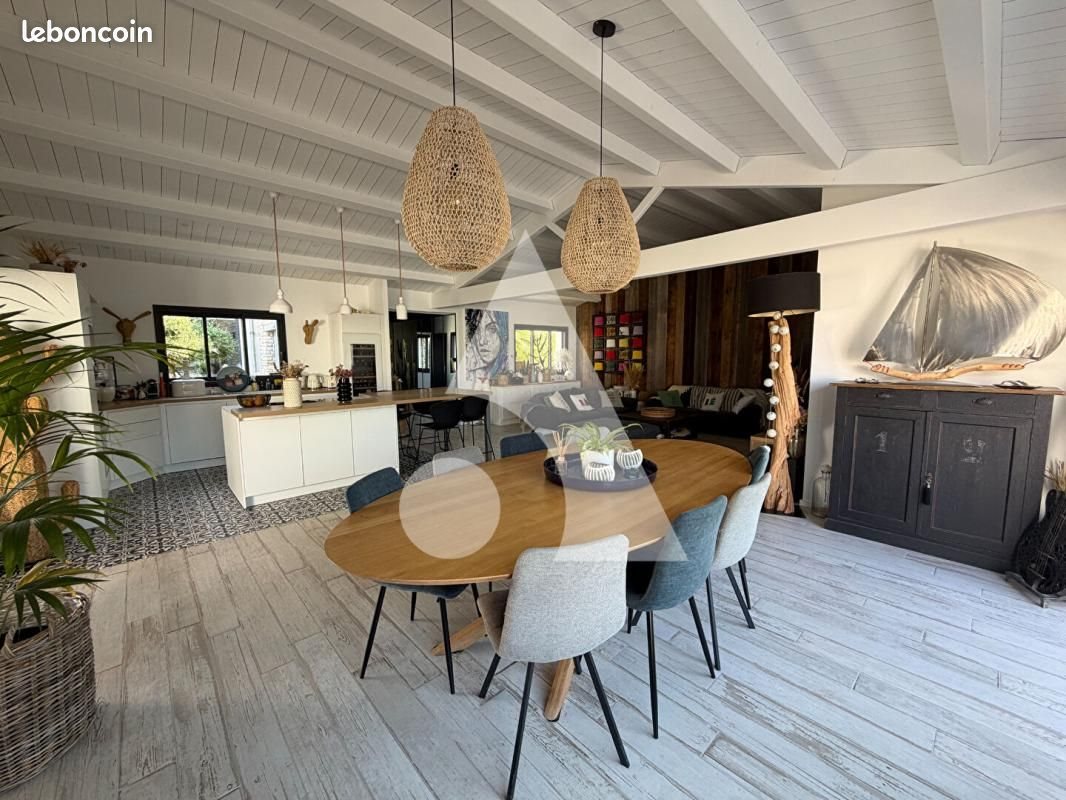Maison à vendre, 192m², Rivedoux-Plage