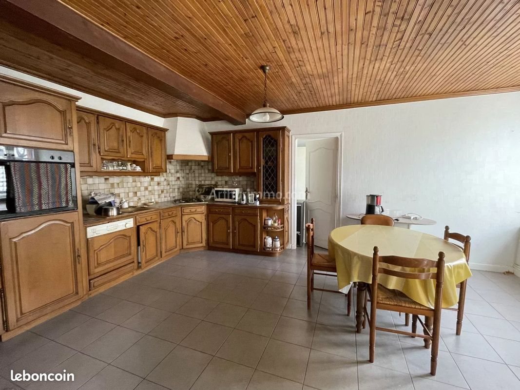 Maison à vendre, 135m², Plœuc-L'Hermitage