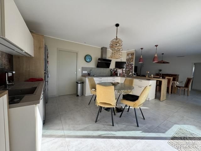 Maison à vendre, 146m², Echillais