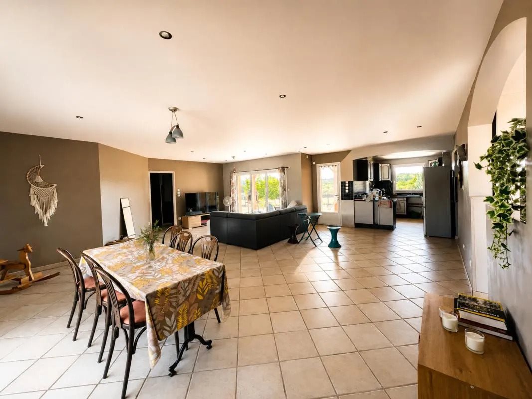 Maison à vendre, 130m², Taponnat-Fleurignac